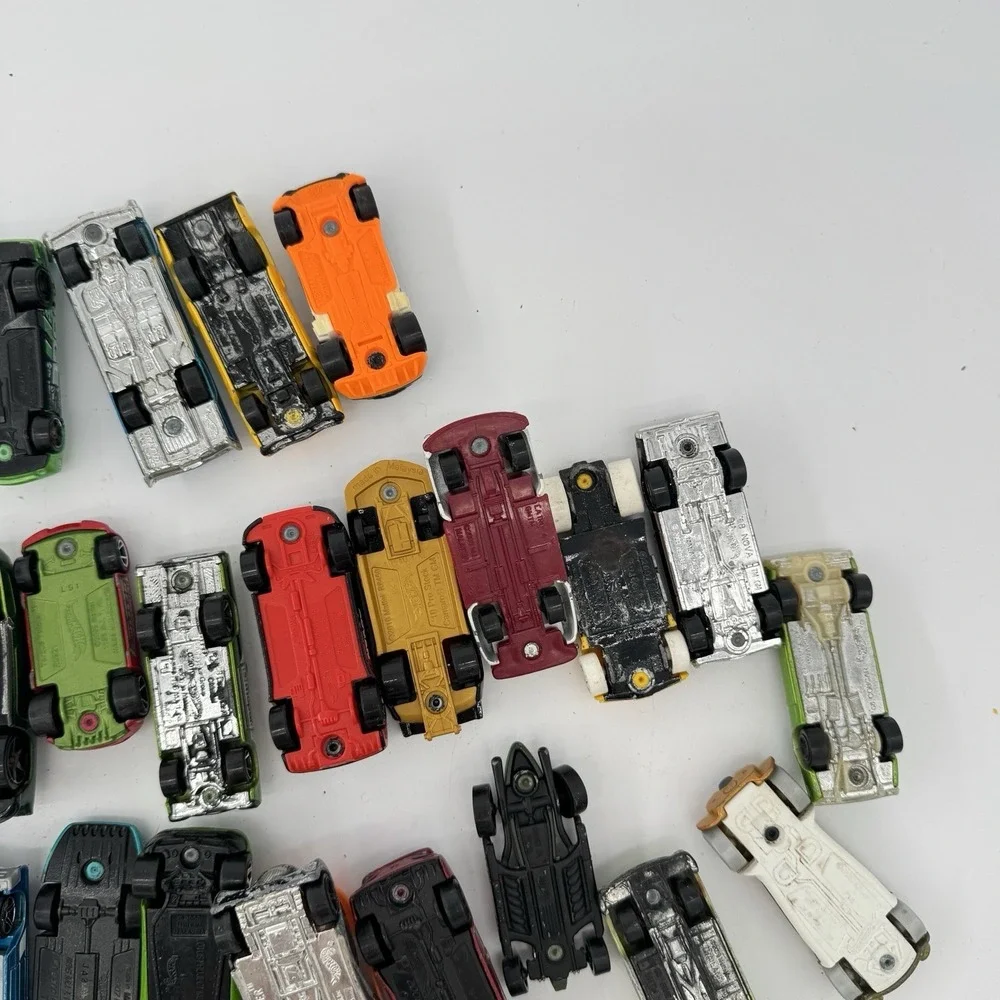 Hot Wheels Diecast Car Lot Of‎ 47 Mattel 2000s 1:64 Mixed Models Toy Cars VTG